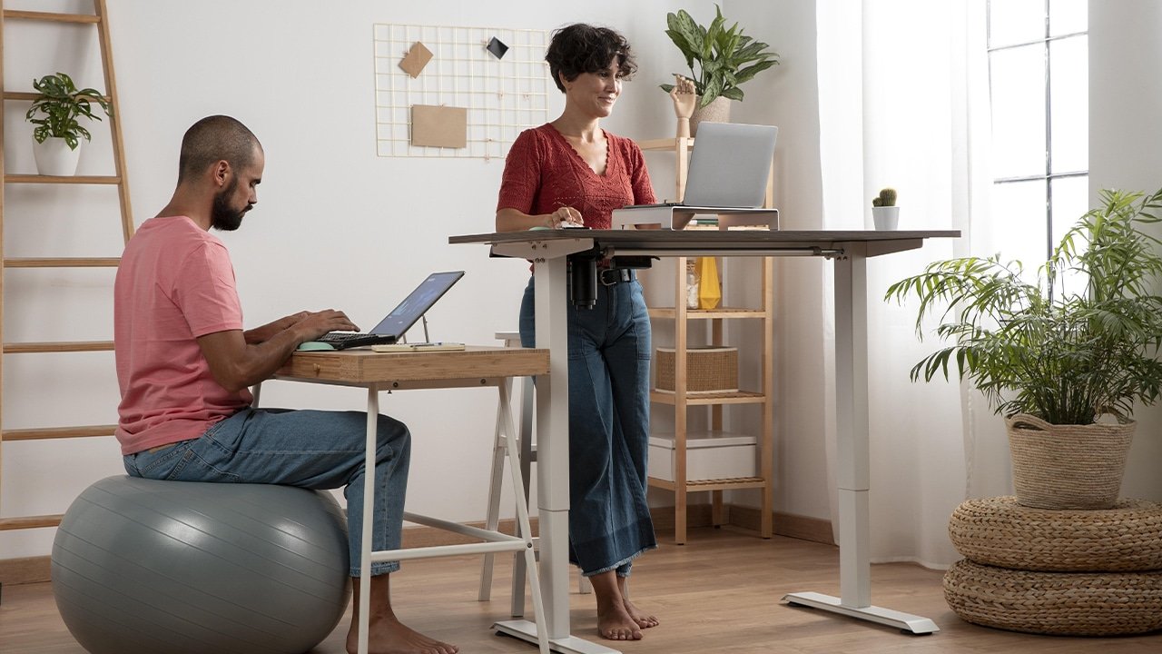 C-plus-diffusion - Bureau ergonomique à Le Vaudreuil : conseils et aménagement - Featured Image 1